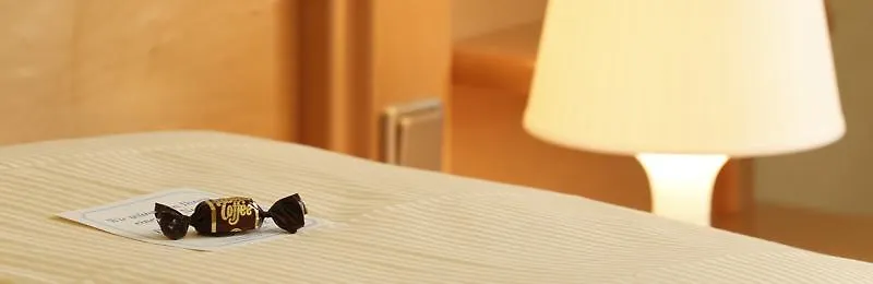 **  Hotel Pacific Hamburg Almanya